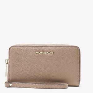 Michael Kors wristlet